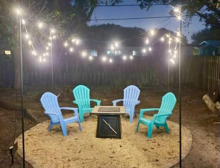 Beach Bungalow In Downtown Cocoa Beach Villa Buitenkant foto