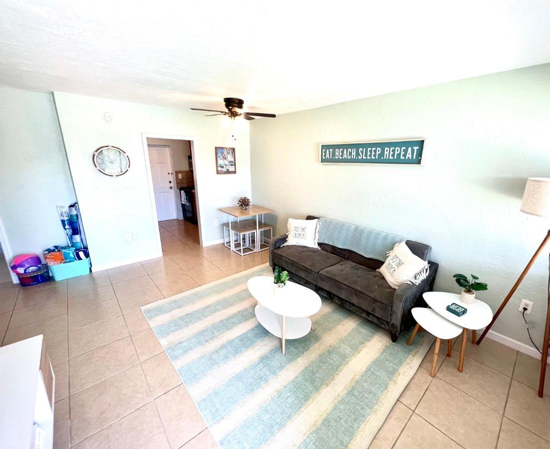 Beach Bungalow In Downtown Cocoa Beach Villa Buitenkant foto